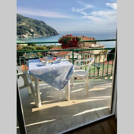 Splendido Appartamento Vista Mare Леванто Экстерьер фото